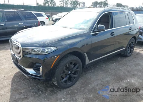 2021 BMW X7 xDrive40I z USA, uszkodzony, nr VIN 5UXCW2C05M9F51708